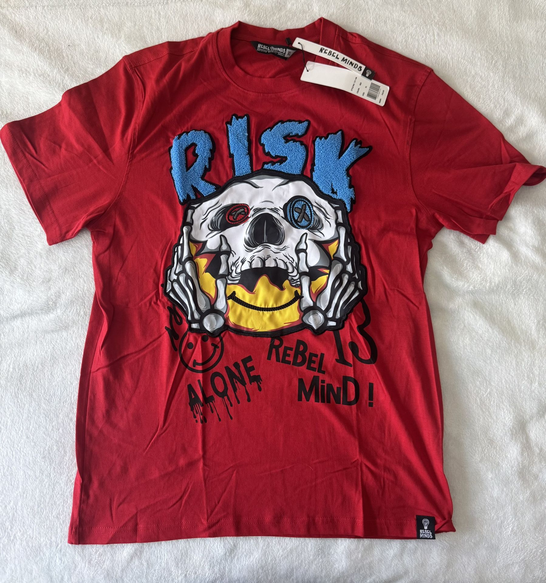 Rebel Minds Risk Skull Graphic Tee Shirt