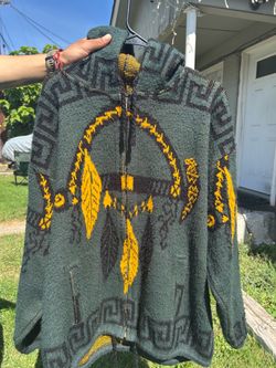 Vintage Ruminahui 100% Wool Hooded Zip Sweater – Regular Size