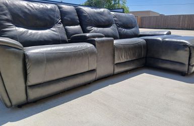 ✨️👀 Power Leather Sectional /w Recliners