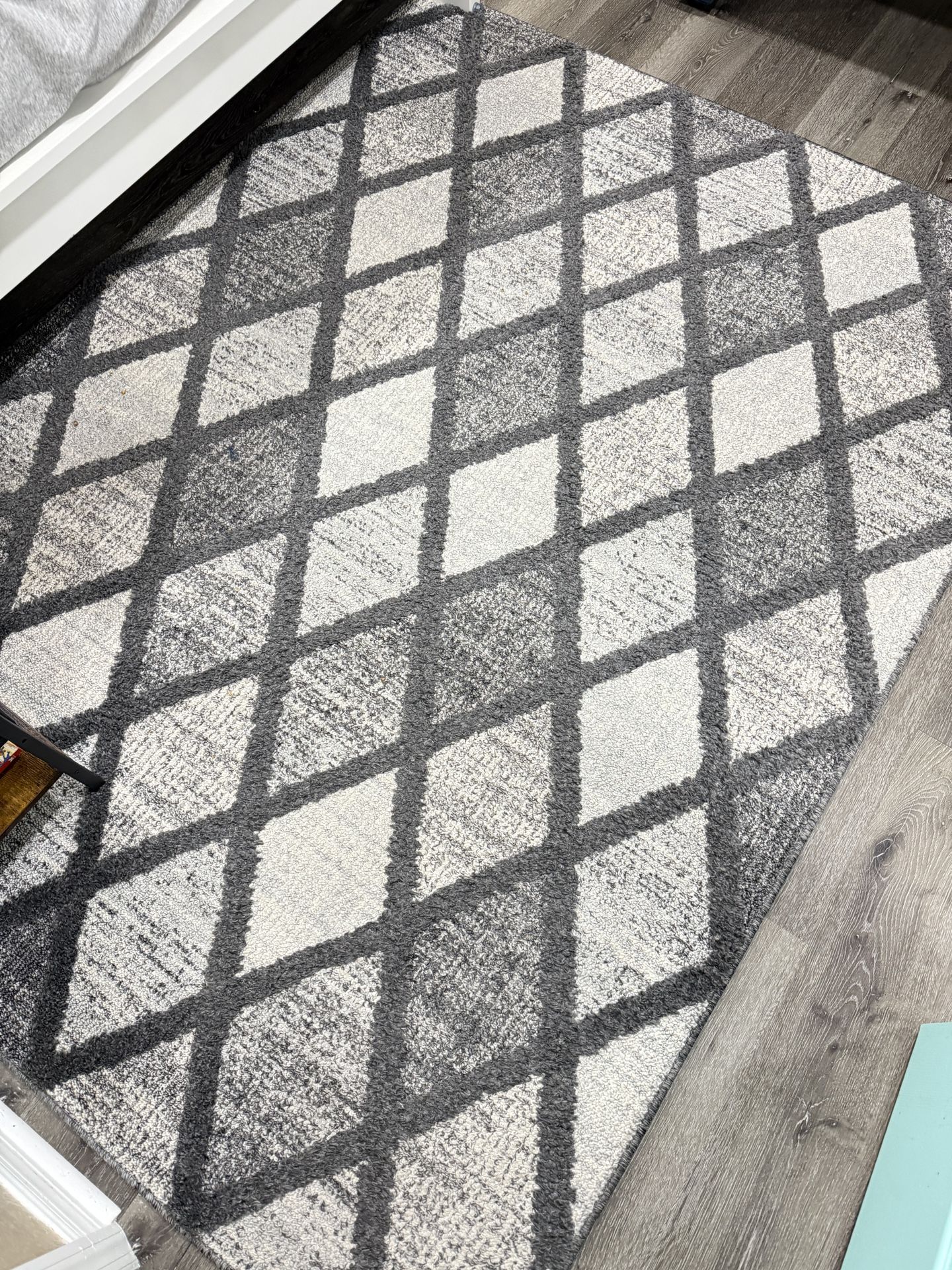 5*7 Rug, Good Condition
