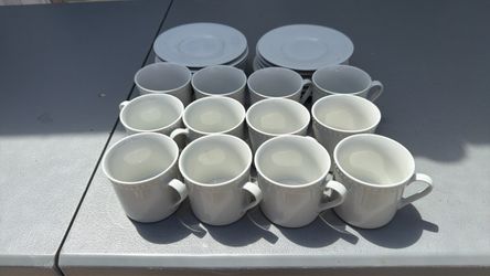 12 Mugs and plates
