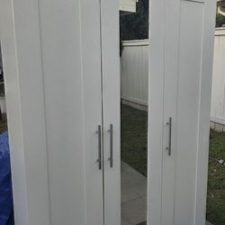 Large wardrobe and shelves. (WHITE With upgraded silver hardware)