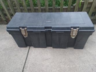 Rubbermaid Tool Chest 
