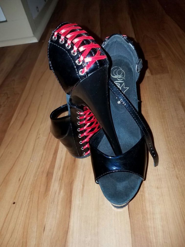 Pleaser brand heels