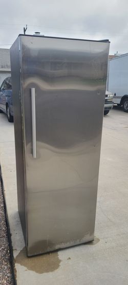 Freezer/Refrigerator free