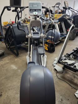 Precor 546 EFX Elliptical (Delivery Included)