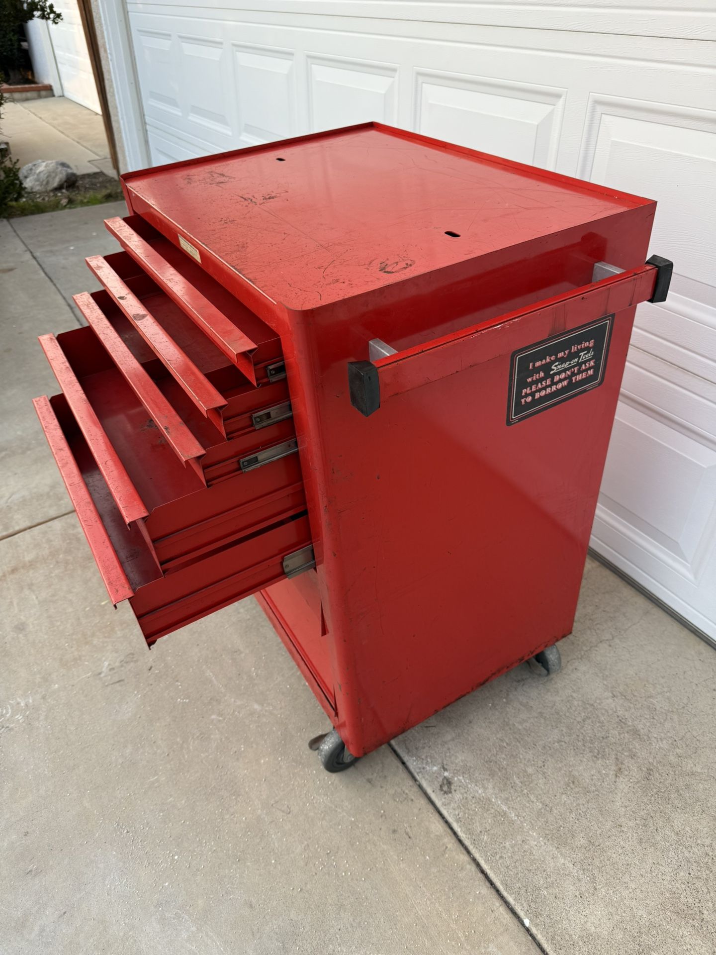 Snap-on Tool Box/ Snapon Toolbox/ Snap on tool box/ casters/ rolling/ wheels