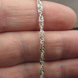 7 Inch Sterling Silver Cool Twisting Chain Bracelet