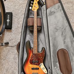  2005 Fender American Vintage '62 Jazz Bass 3-Color Sunburst