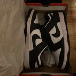 Nike Dunks Pandas