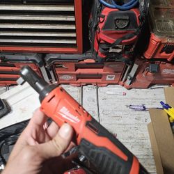Milwaukee M12 Ratchet 
