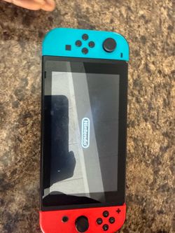 Nintendo switch. Comes with super smash bro and charger that’s still in box