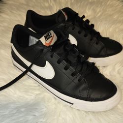 Nike Court Legacy  4.5 Woman 6