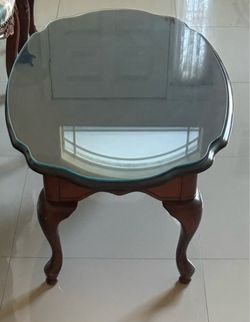 Chairs and coffee table