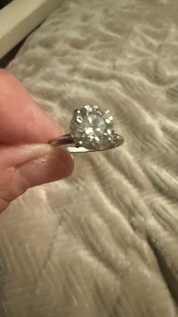 2.2 solitaire diamond ring size 7 platinum