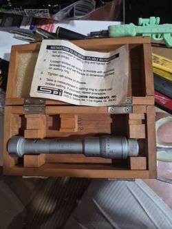SPI 1.0"–1.2" Inside Micrometer – .0002" Graduation w/ Wood Case