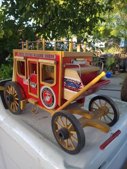 Hand crafted wooden stagecouch United States marine
