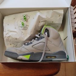 Jordan Green Bean 5's (Used)