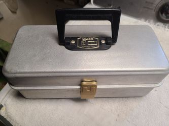 Vintage umco tackle box