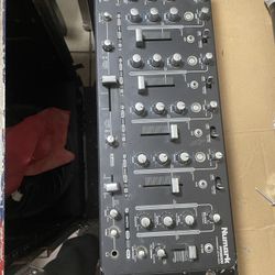 Numark PPD9000 4 Channel mixer