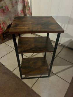 End Table / Side Table