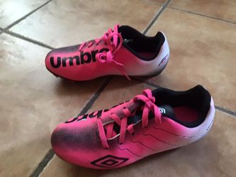 Girls Umbro Soccor Shoes - like new