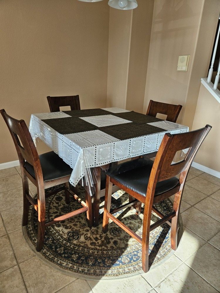 Dining Table With Chairs