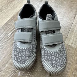 Split-Toe Cycling Shoes (EUR 39 / US Women’s 8)