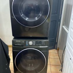 WASHER AND GAS DRYER SET