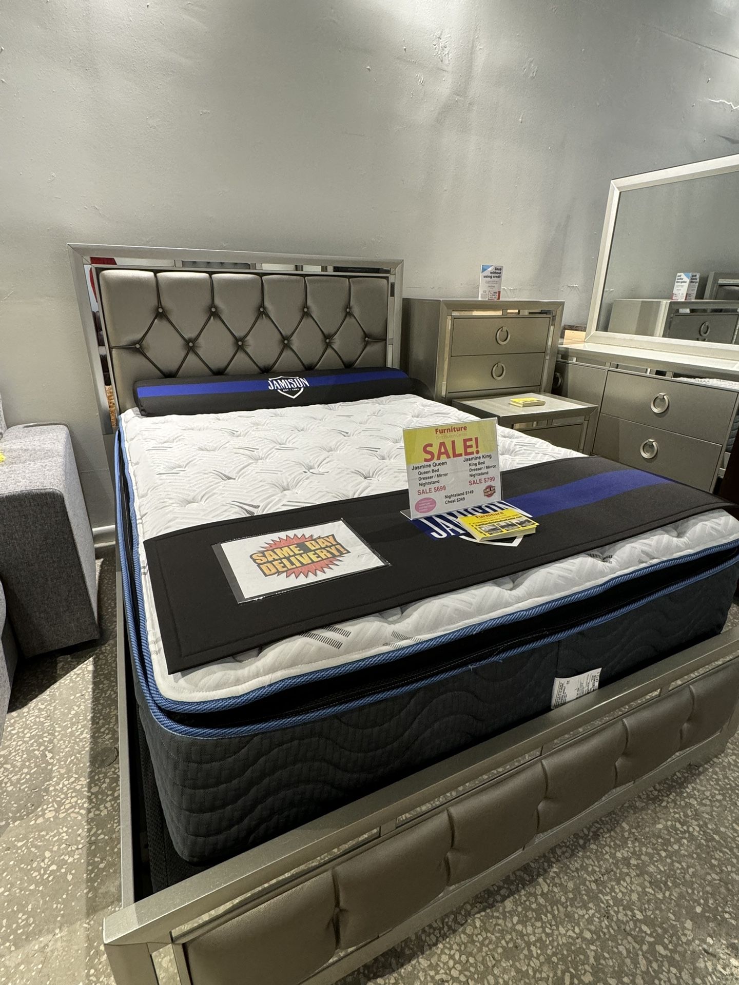Beautiful Jasmine Queen Bed Set!$699!*SAME DAY DELIVERY*NO CREDIT NEEDED*EASY FINANCING*HUGE SALE*
