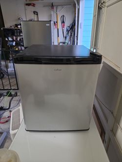 Mini-fridge