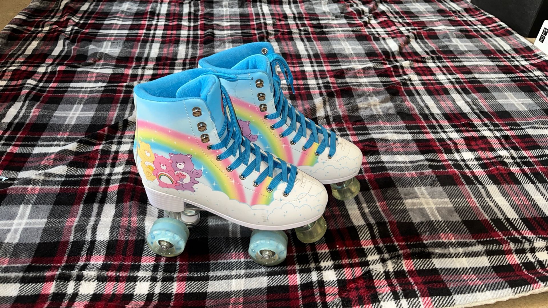 Roller Skates 