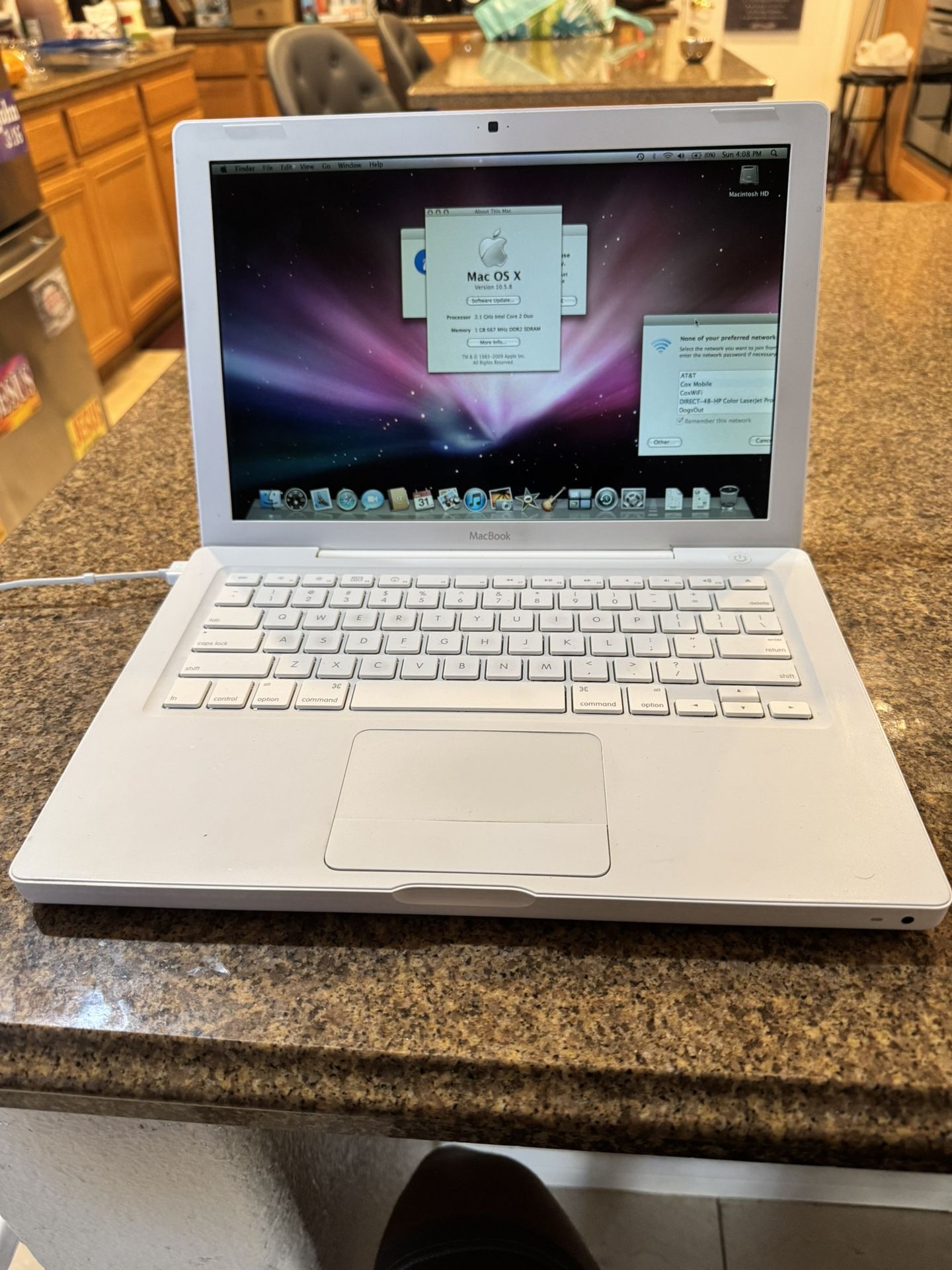 MacBook