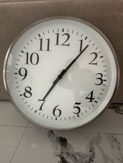 IKEA BRAVUR 23¼” Silent Wall Clock – Good Condition