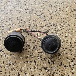 Rockford Fosgate Twitters 