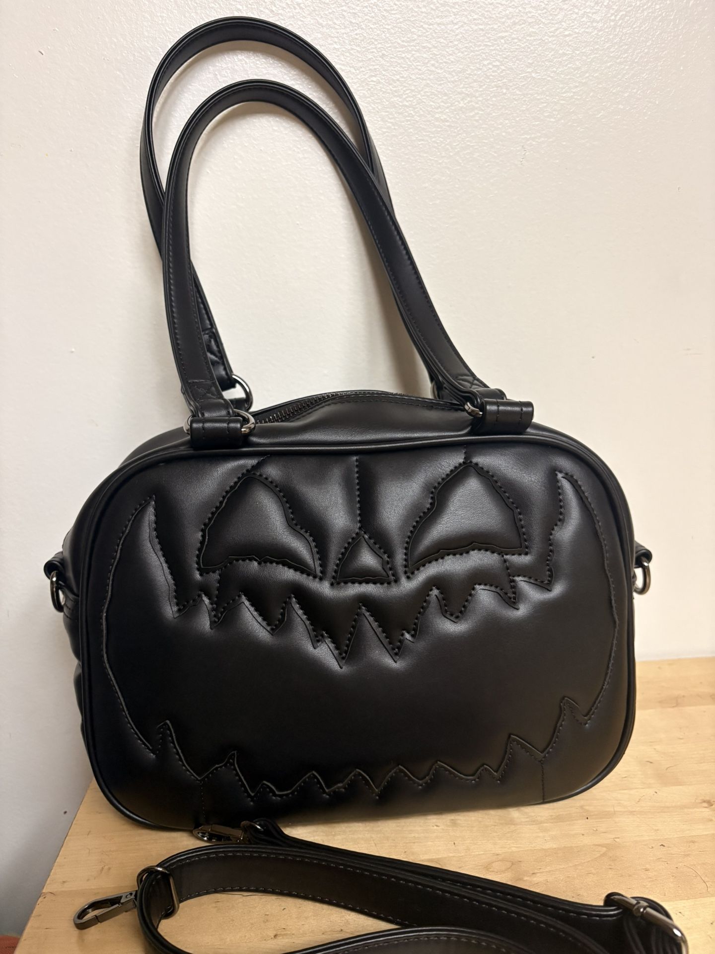 Love Pain And Stitches Pumpkin Bag