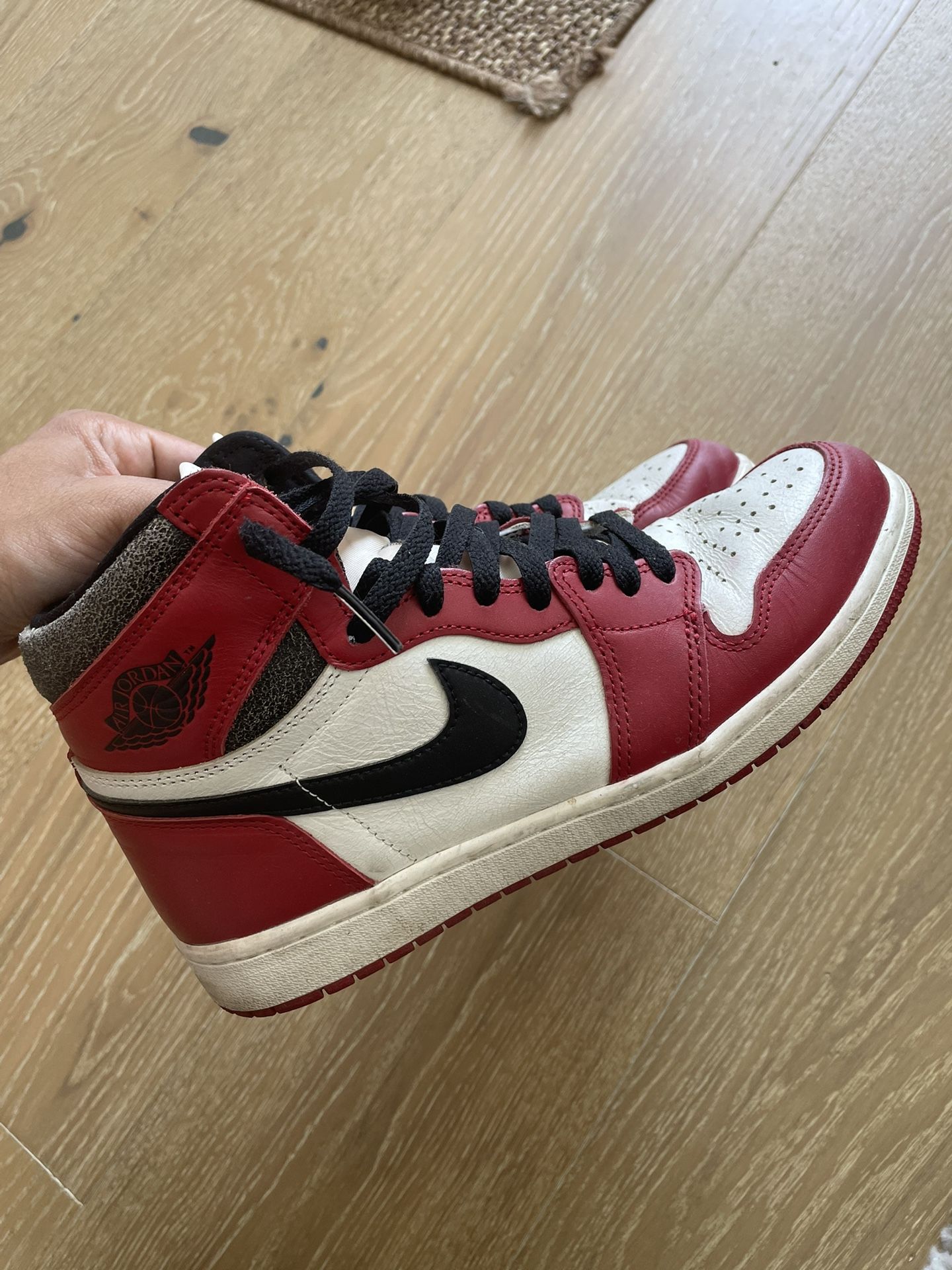 Jordan 1 Lost And Found Size 9.5
