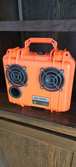 Demerbox Bluetooth speaker