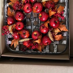 Fall Decoration / Apple / Fall Leaves 