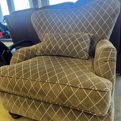 Big size accent chair - perfect condition