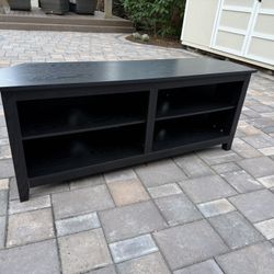 TV Stand/Entertainment Center