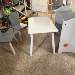Kids table