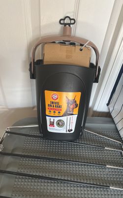 New  Pet Scooper  Swivel Bin And Rake 