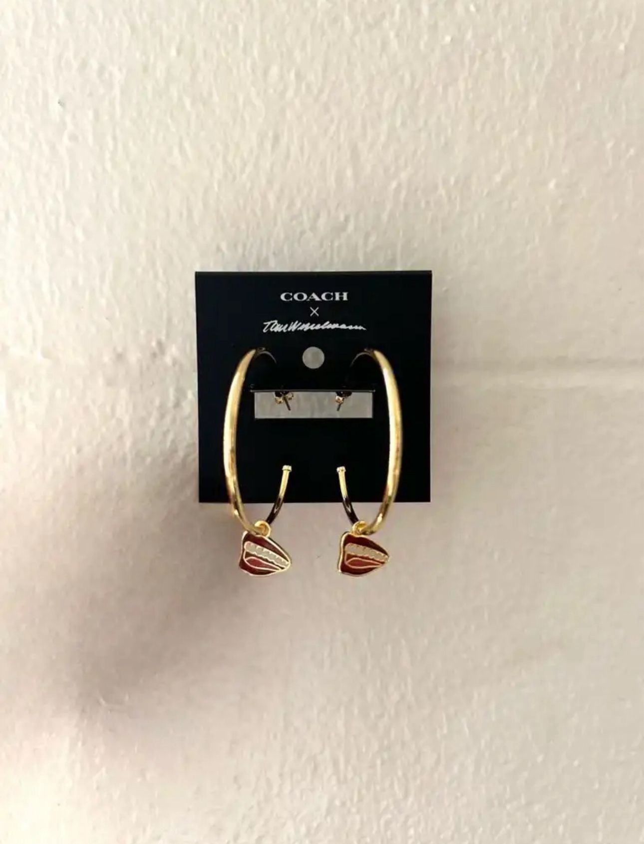 Coach X TOM WESSELMANN LIPS HOOP EARRINGS NEW CL231 Gold Red