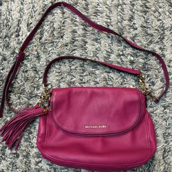 Michael Kors Pink Shoulder Bag – Gently Used, Like New