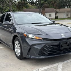 2025 Toyota Camry Le 