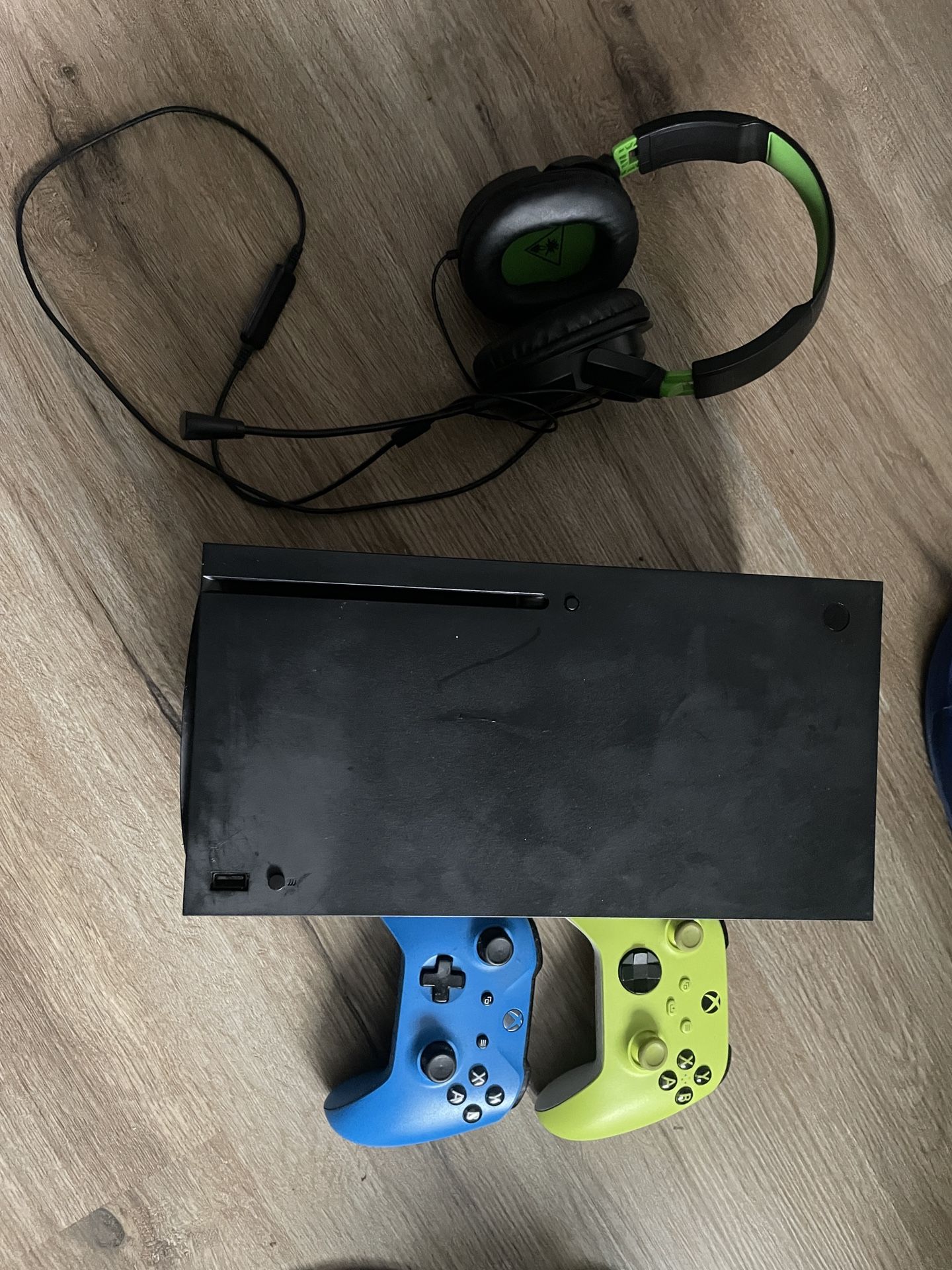 Xbox Series X With 2 Controllers