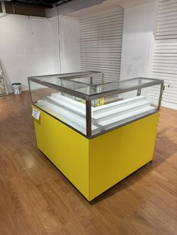 Show Case Kiosk With Wheels Almost Brand New 