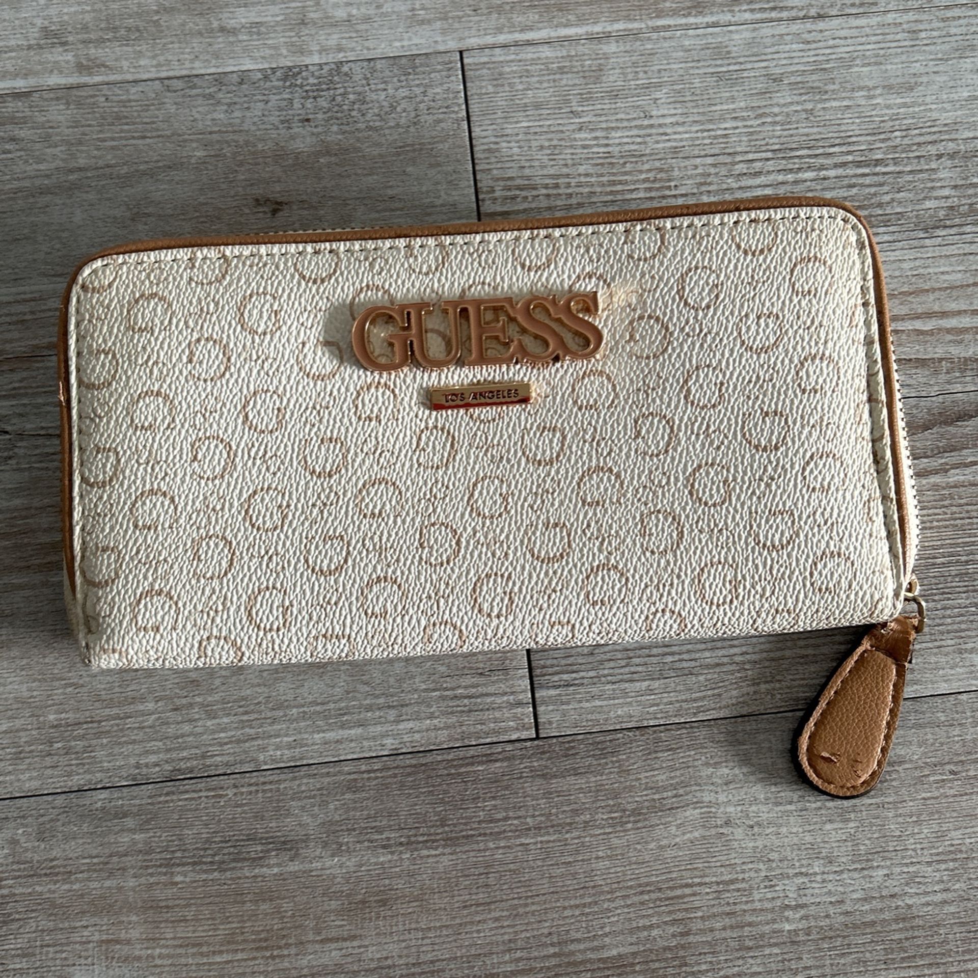 Guess Wallet