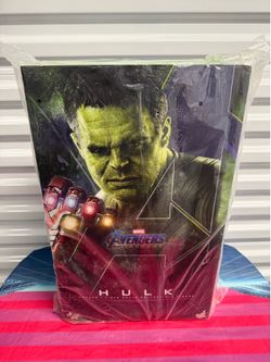 Hot Toys MMS558 Endgame Hulk (Professor Hulk) brand new